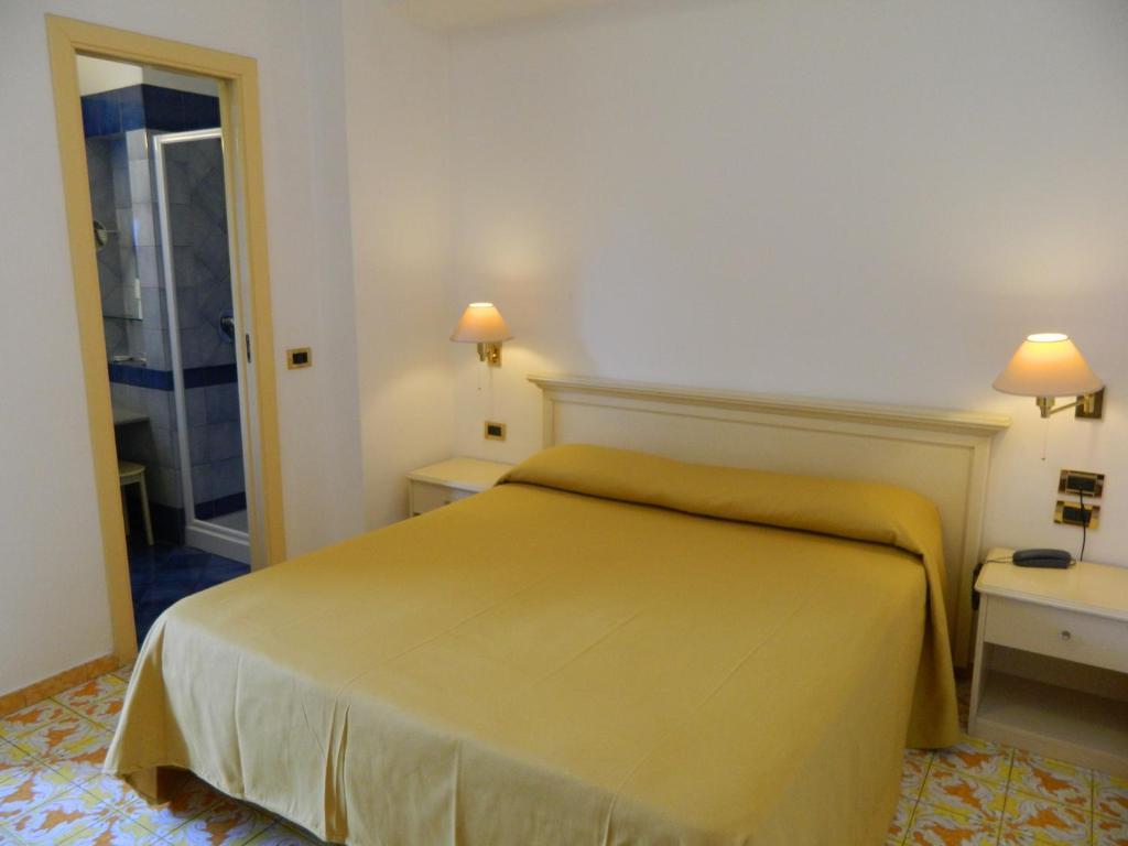 Hotel Villa Hermosa Ischia Exterior photo